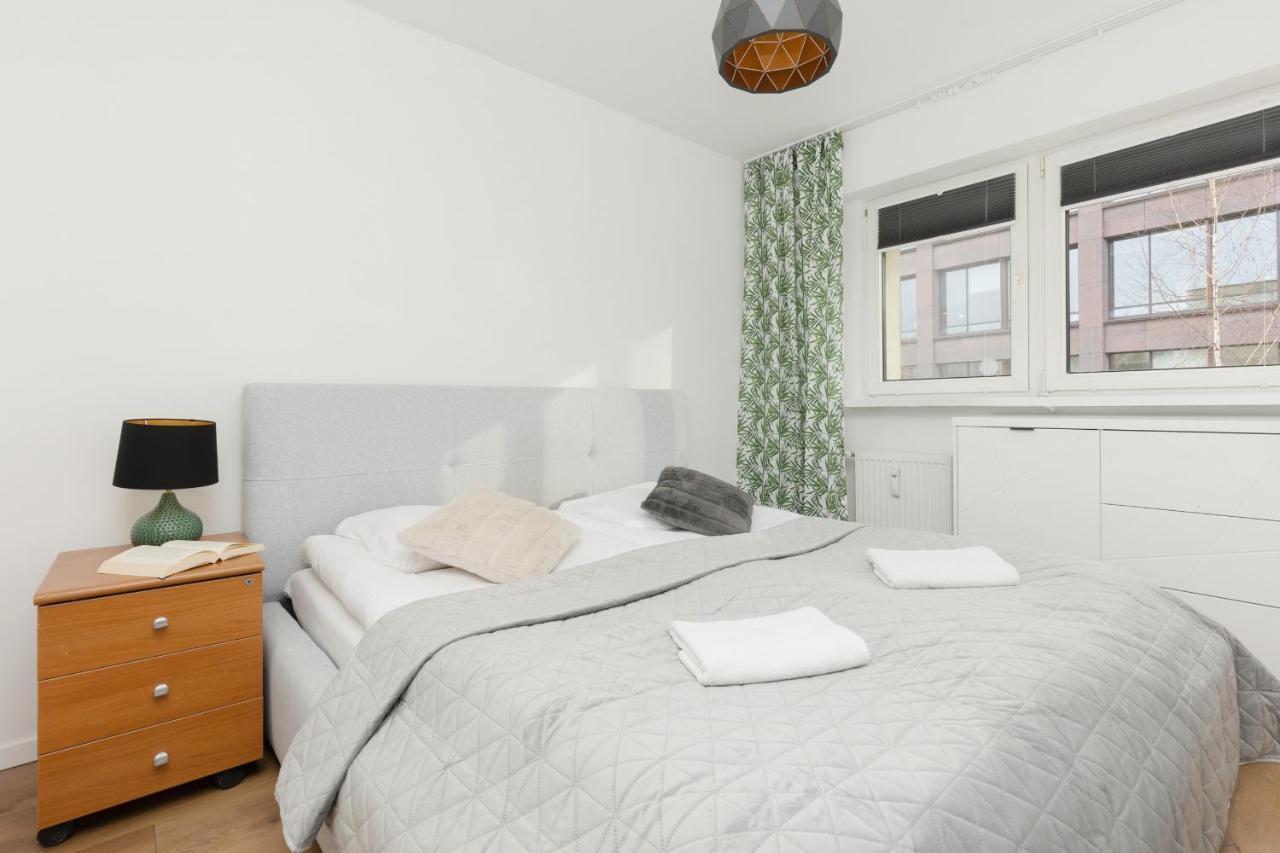 Ochota Spacious With Parking By Renters * Warsaw