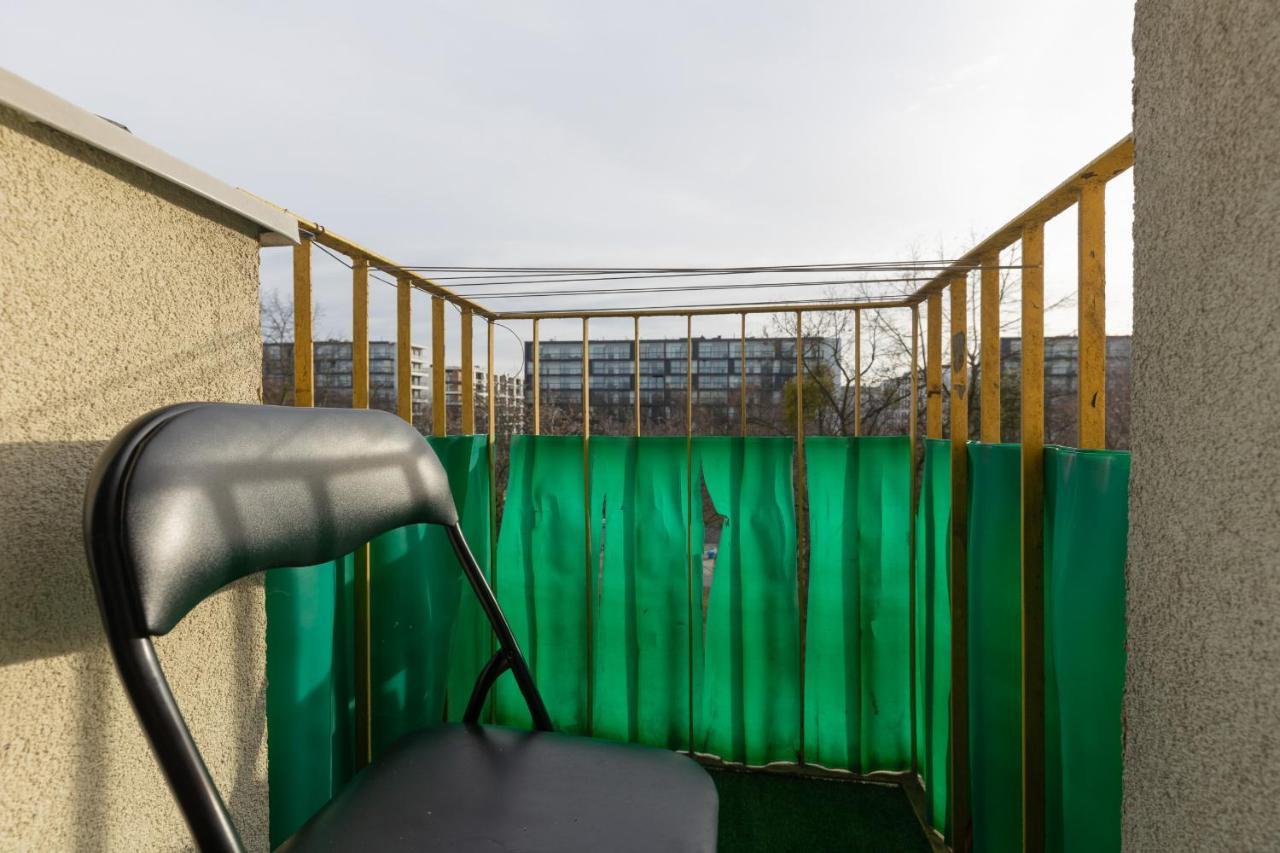 Apartment Ochota Spacious With Parking By Renters