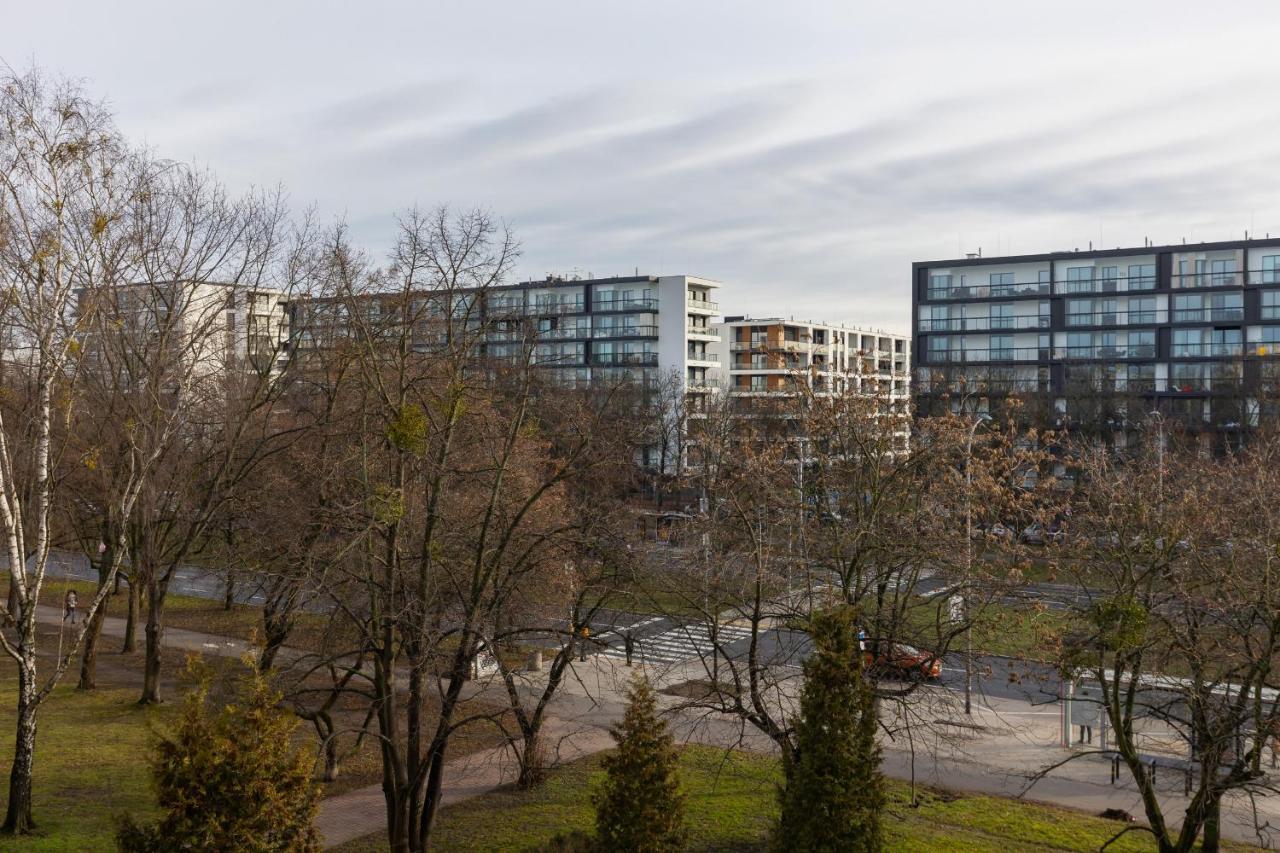 Ochota Spacious With Parking By Renters Apartment Warsaw