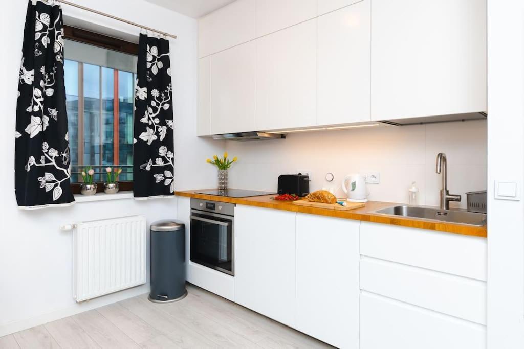 Sempre Warszawa-smart Tv-netflix-amazing Location * Warsaw