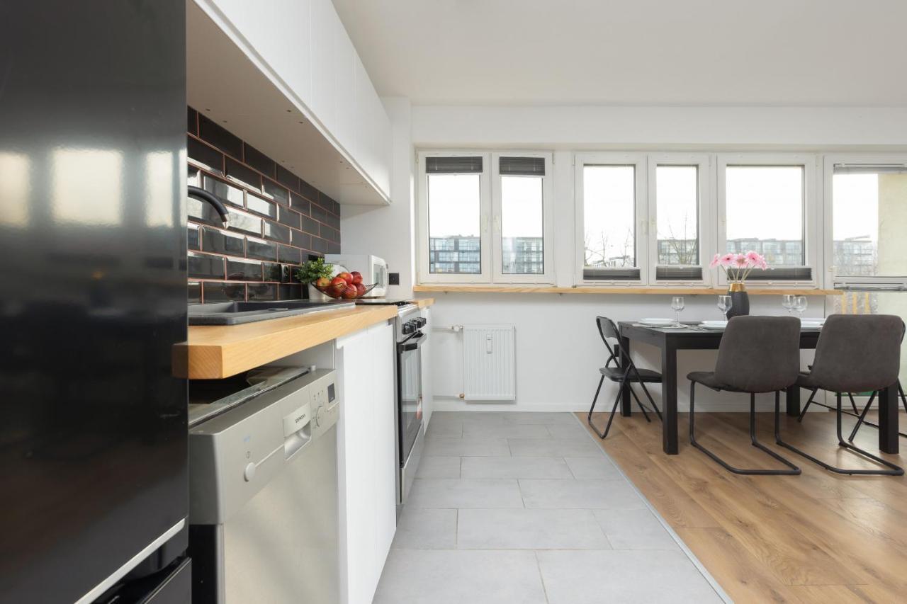 Ochota Spacious With Parking By Renters *