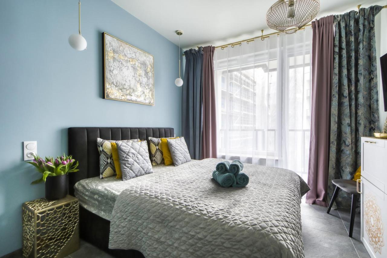 Metropark Krzemieniecka-lux Apartamento Varsóvia