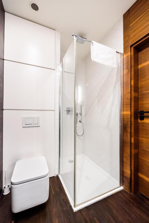 Wola Luxury Wooden * Warschau