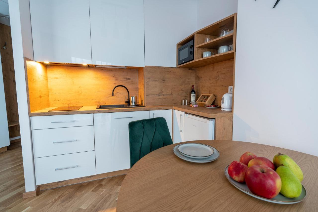 Wola Tower Apartamento *