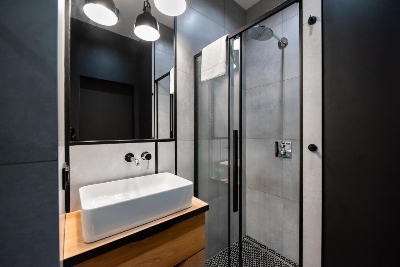 Browary Warszawskie Industrial Studio Apartment *