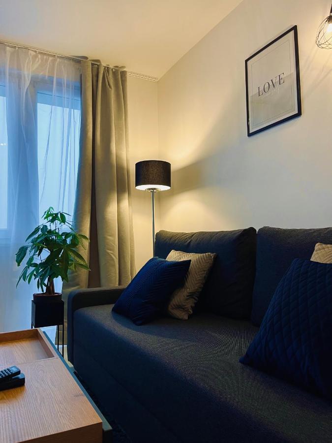 Inside Solec With Private Parking Warsaw