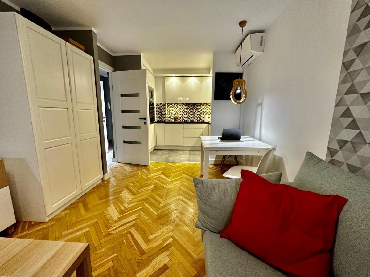 5 Air Condition Wifi 75'tv Netflix Hbo Appletv Apartament