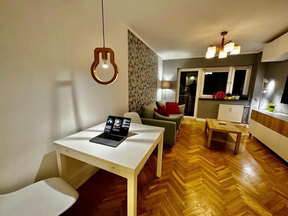5 Air Condition Wifi 75'tv Netflix Hbo Appletv * Warszawa