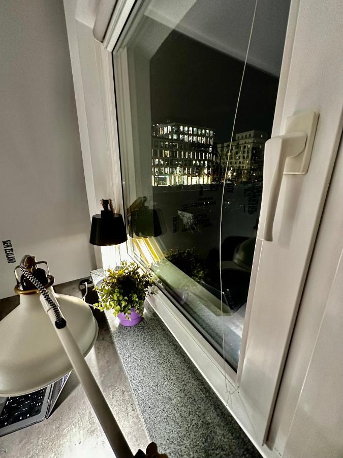 5 Air Condition Wifi 75'tv Netflix Hbo Appletv Warszawa