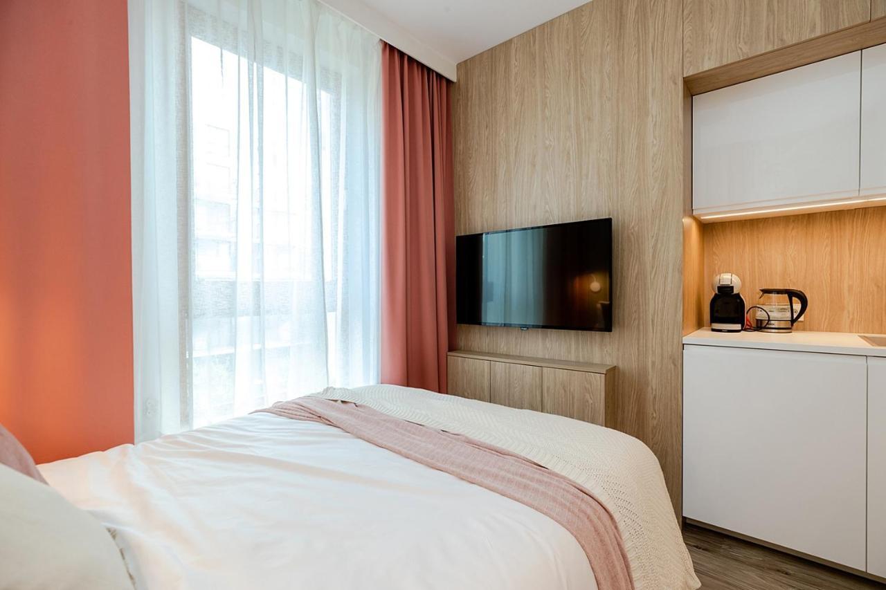 Apartamento Wola Kasprzaka - Wifi + Smart Tv Varsóvia
