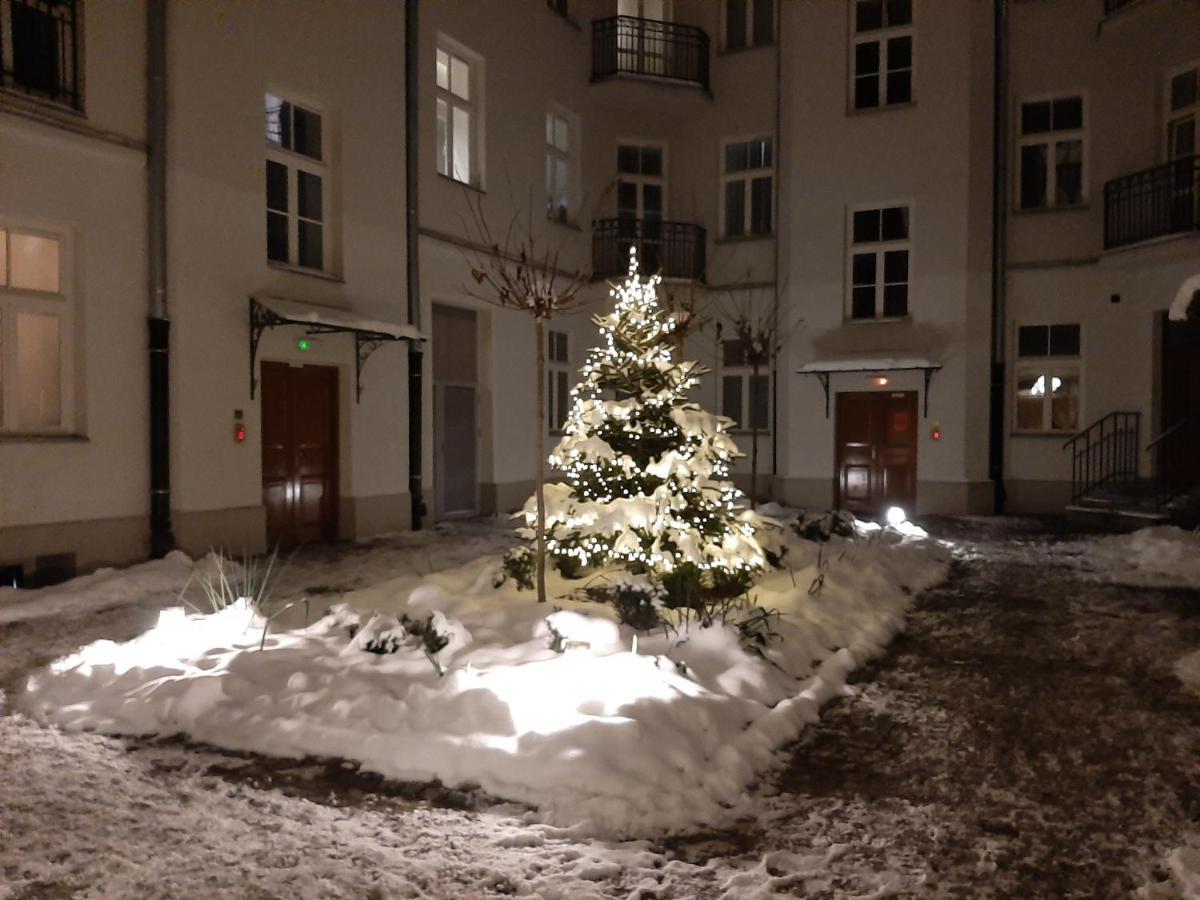Apartment 1 Syp, Kawa Vertuo, Kosmetyki Ada, 3 Min Metro Wilenska, By Visitwarsaw
