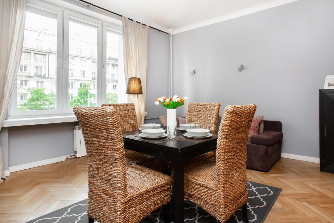 Stars Center By Renters *
