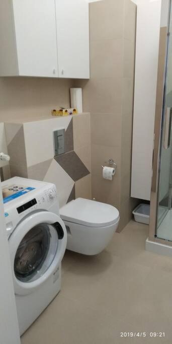 New Cozy Near The Center, Mokotow *
