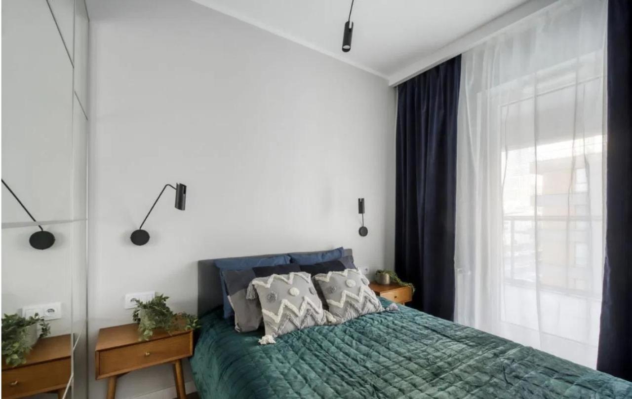 Modern With Access To The Pool Near Rondo Daszynskiego Station Apartamento *