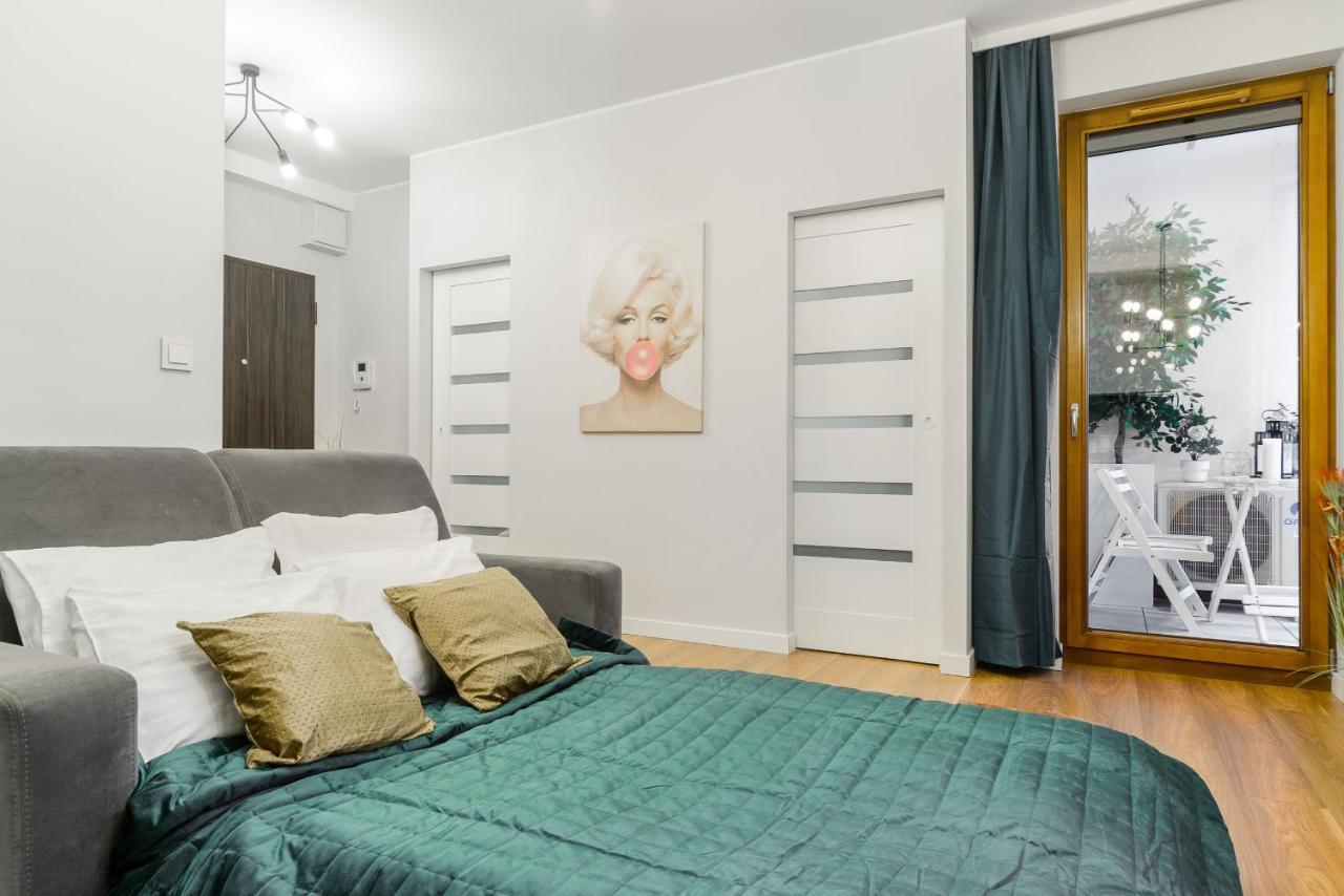 Modern With Access To The Pool Near Rondo Daszynskiego Station Apartamento