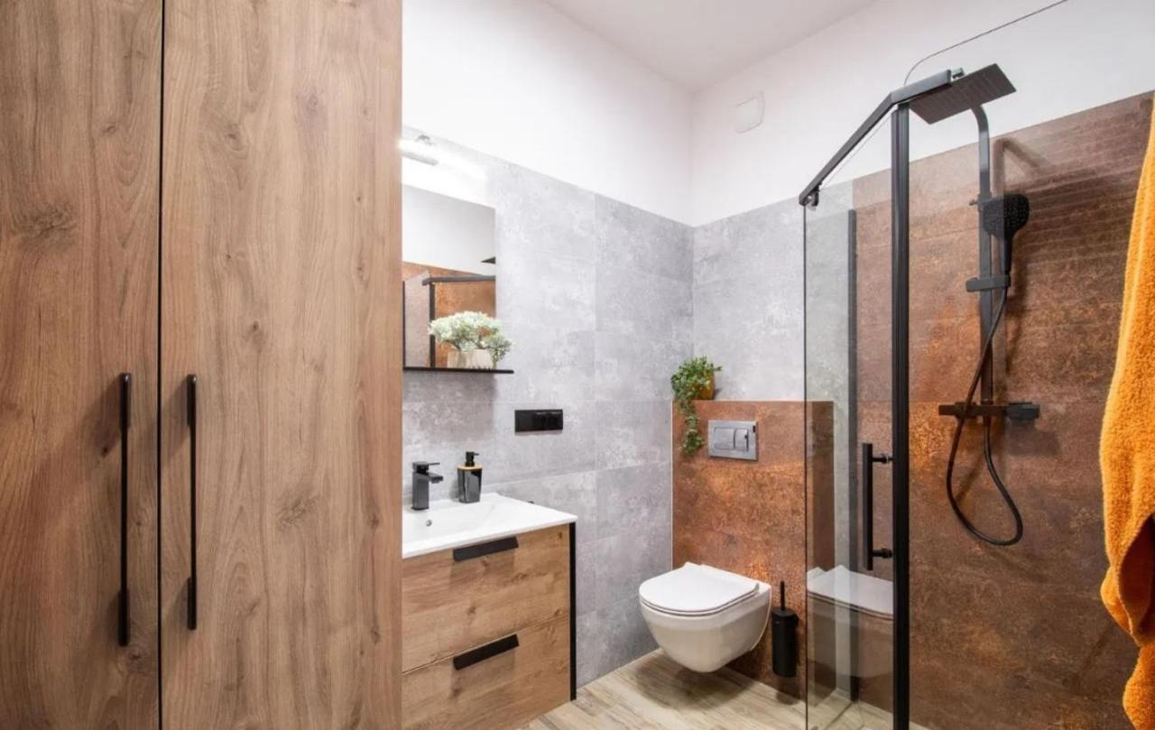 Modern With Access To The Pool Near Rondo Daszynskiego Station
