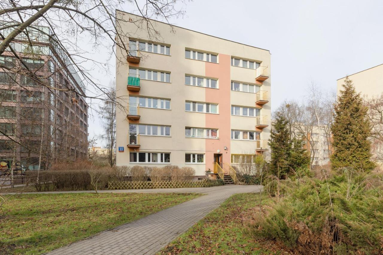 Ochota Spacious With Parking By Renters Warsaw