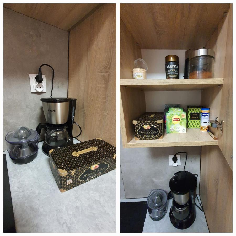 Z Parkingiem, Obok Metra. Apartament