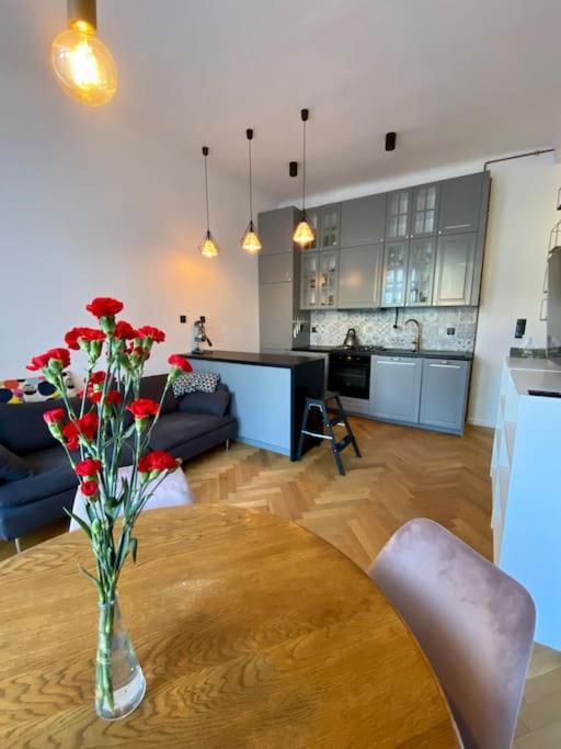 Klimatyczne W Sercu Pragi Apartment