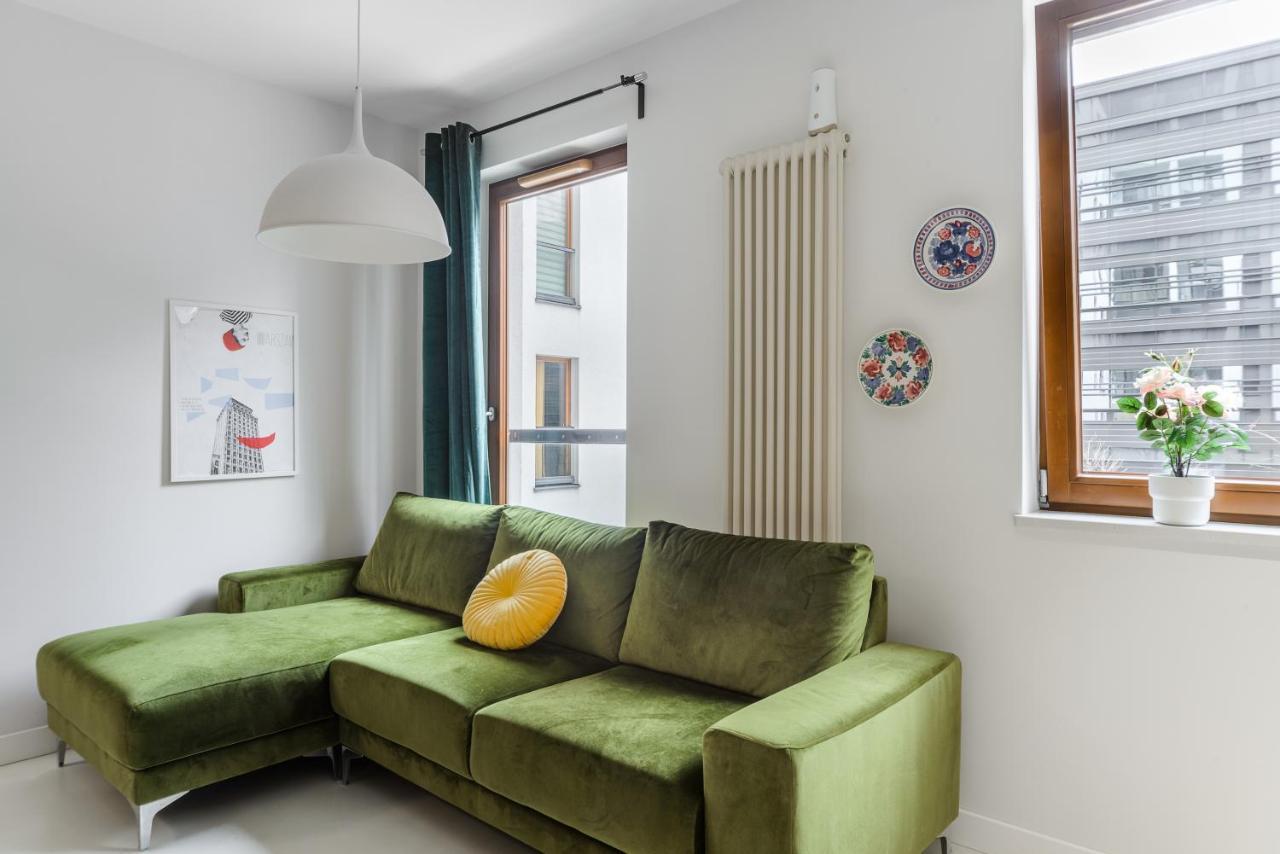 Modern With Access To The Pool Near Rondo Daszynskiego Station Apartamento *