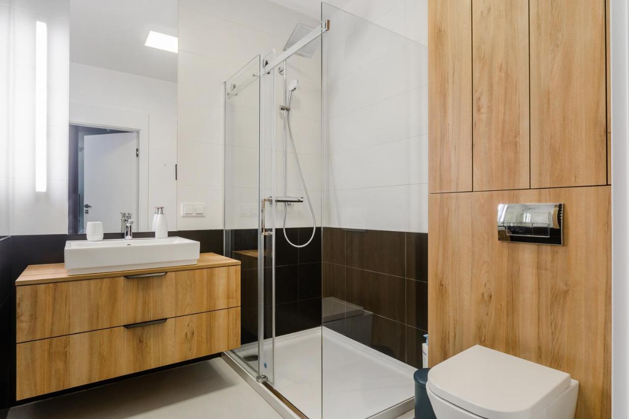 Modern With Access To The Pool Near Rondo Daszynskiego Station Căn hộ Warsaw