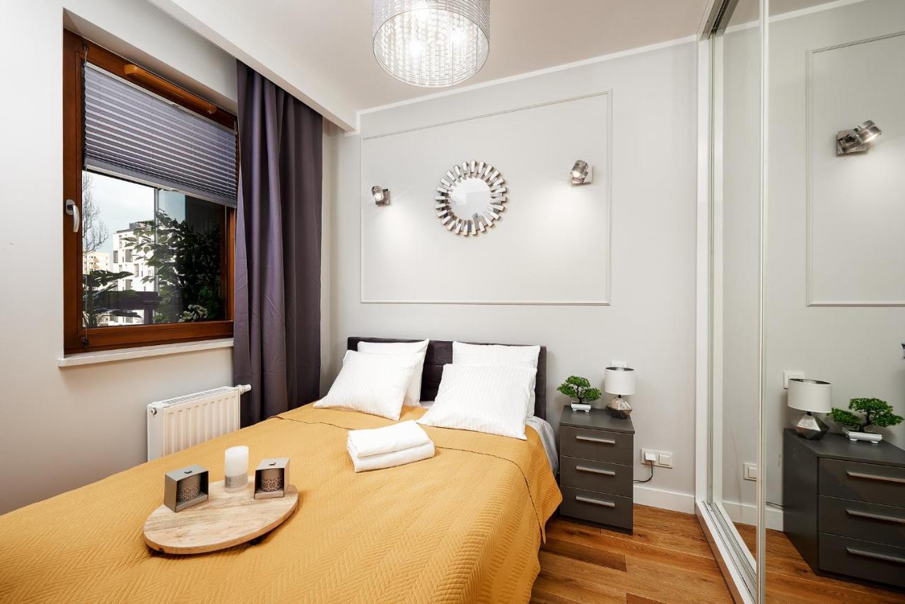 Modern With Access To The Pool Near Rondo Daszynskiego Station Căn hộ