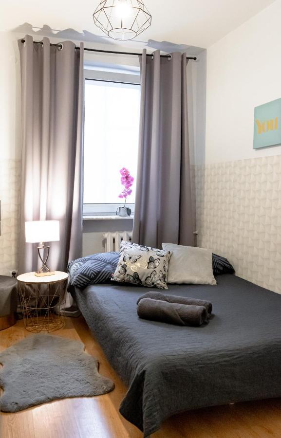 Apartament Clicktheflat Constitution Square *