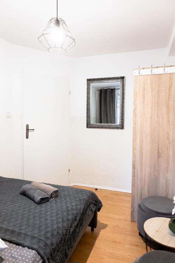 Clicktheflat Constitution Square Warszawa