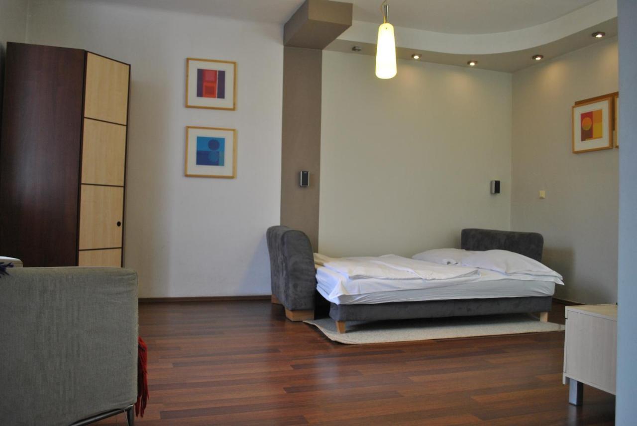 Apartment Apartament Gorczewska Przy Metrze *