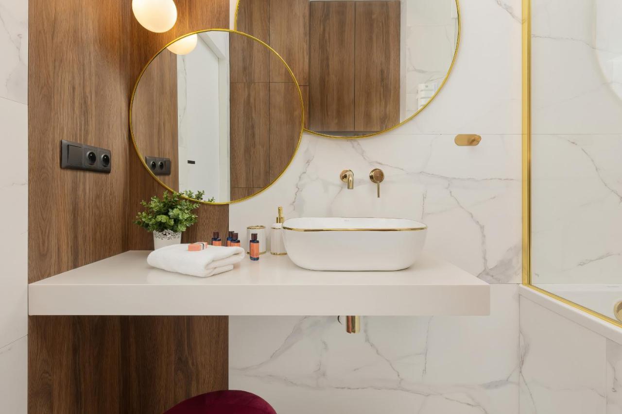 Apartment Kasprzaka With Ac & Parking By Renters Prestige