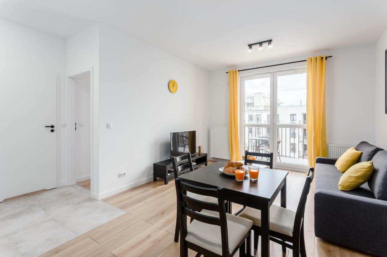 Chill Airport Ursynow Apartment