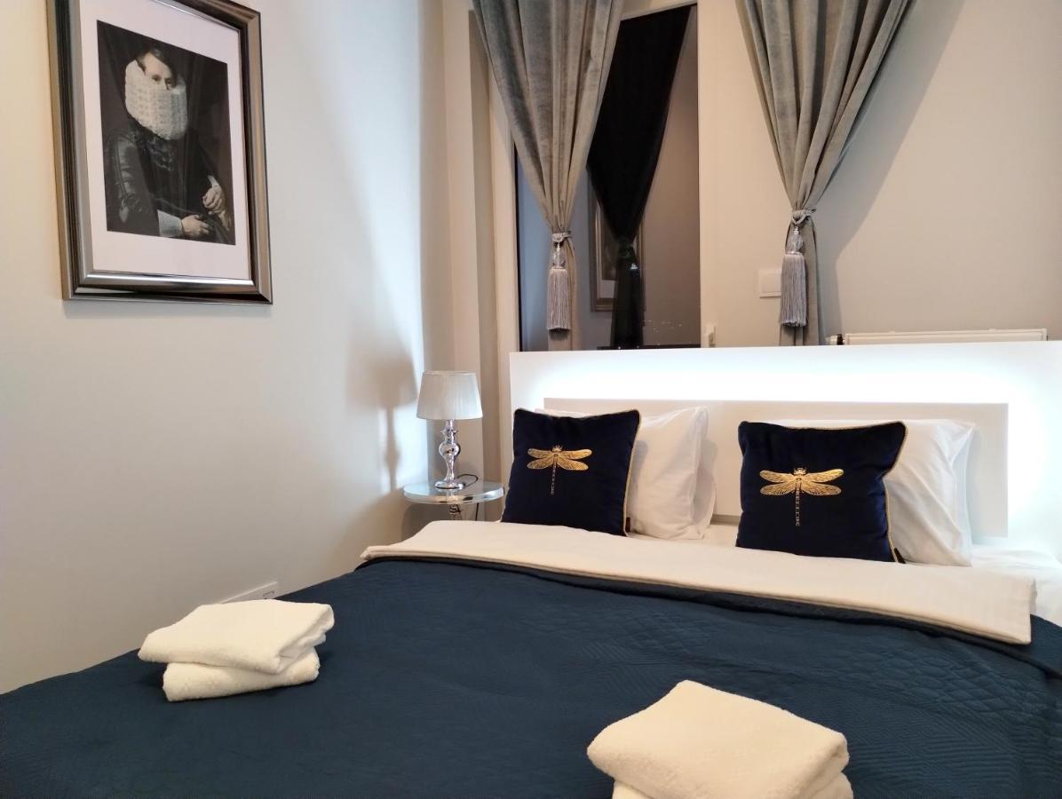 Apartment Prymasa Tysiaclecia 83a Center Viev Sperate Bedroom By Perfect 530