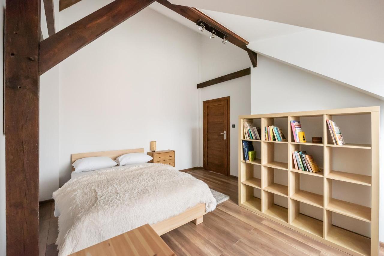 Plac Narutowicza Two-level Apartment Warsaw