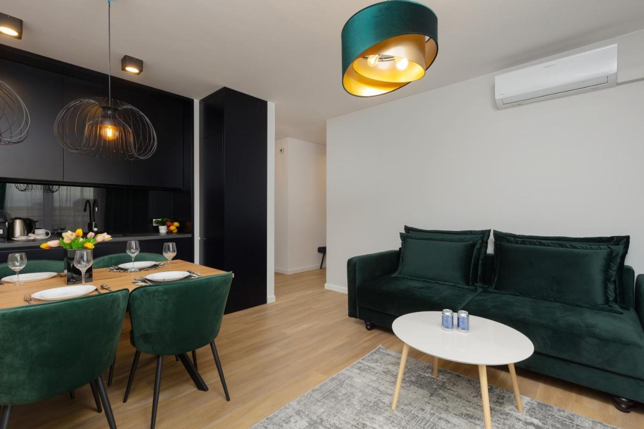 Habicha Three-room With Parking By Renters * Warsaw