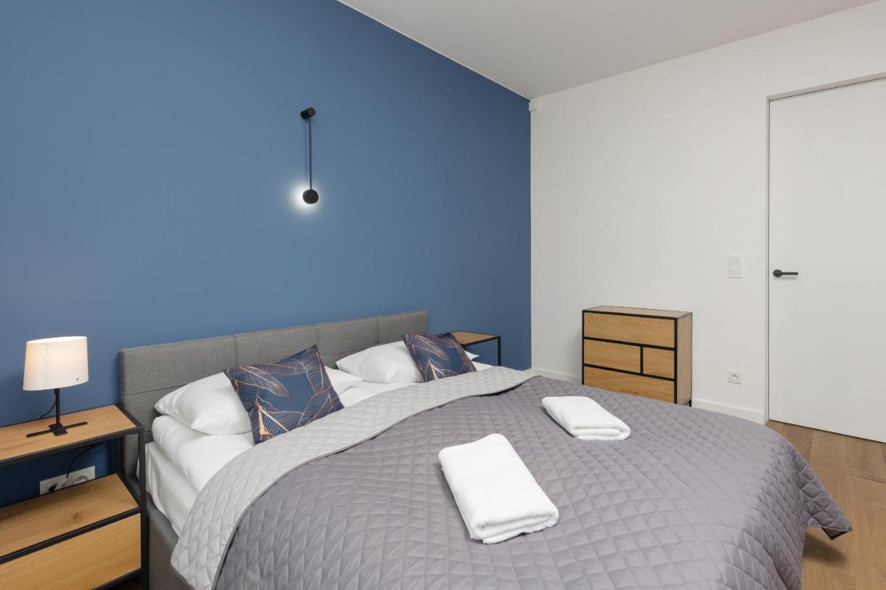 Business Wola With Parking Place By Renters * Warszawa