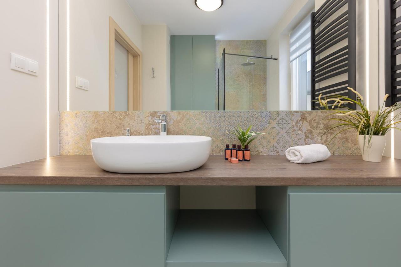 Apartment Habicha Three-room With Parking By Renters
