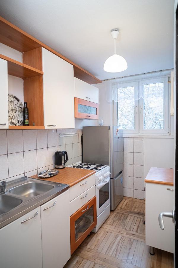 Apartamento Apartrooms Near Metro Dw Wilenski Dnf