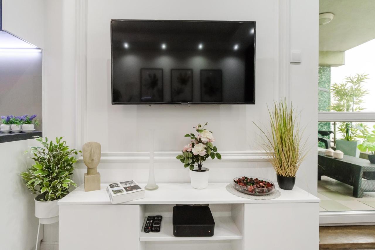 Lumina Spacious Near The Railway Station * Warsaw