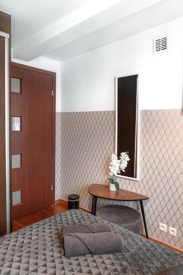 Hostel Clicktheflat Piekna Center *