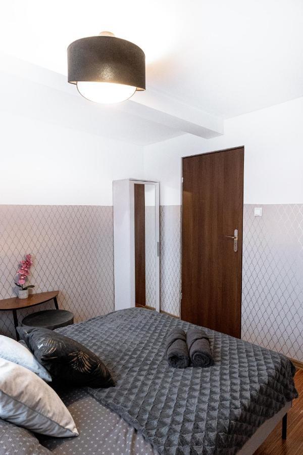 Hostel Clicktheflat Piekna Center