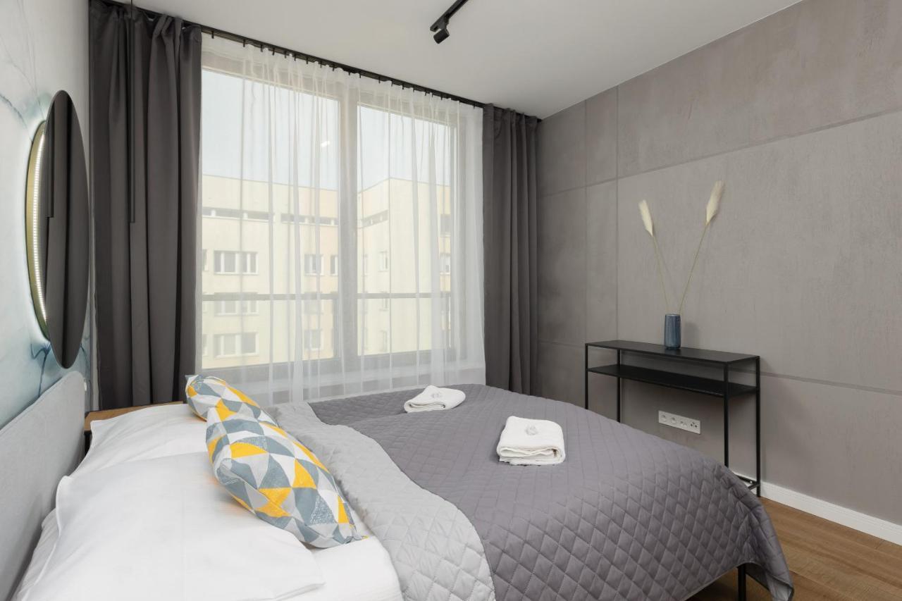 Business Wola With Parking Place By Renters *
