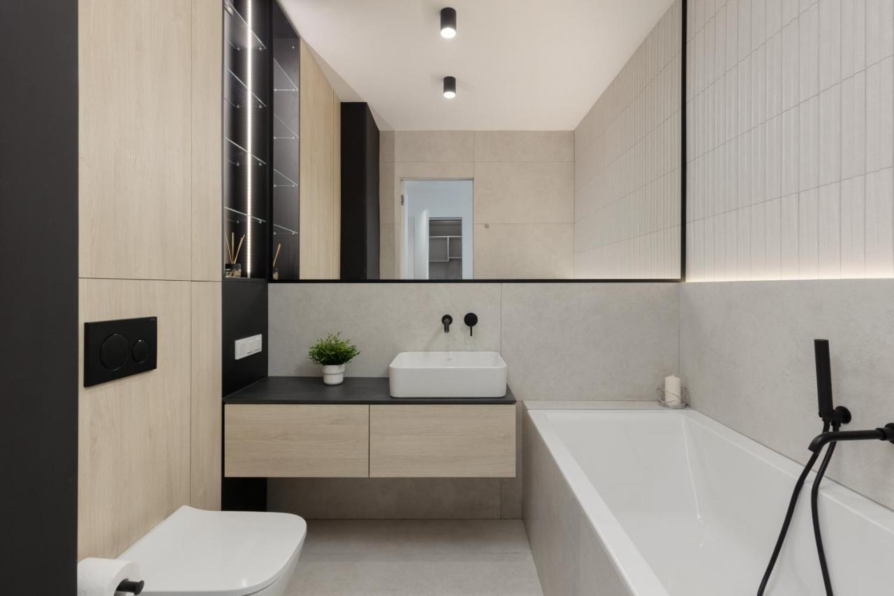 Apartment Business Wola With Parking Place By Renters