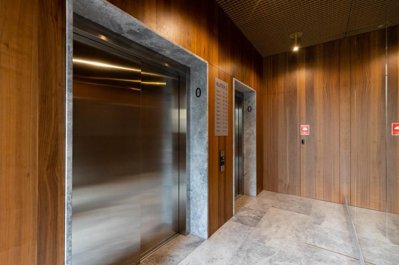 Business Wola With Parking Place By Renters Apartment *