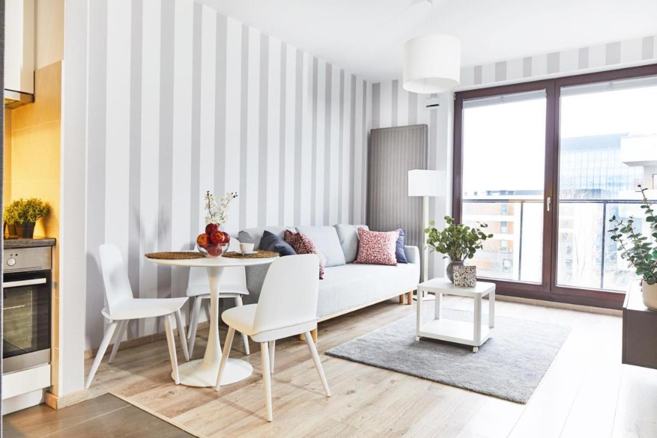 Apartment Siedmiogrodzka P&o Serviced Warsaw