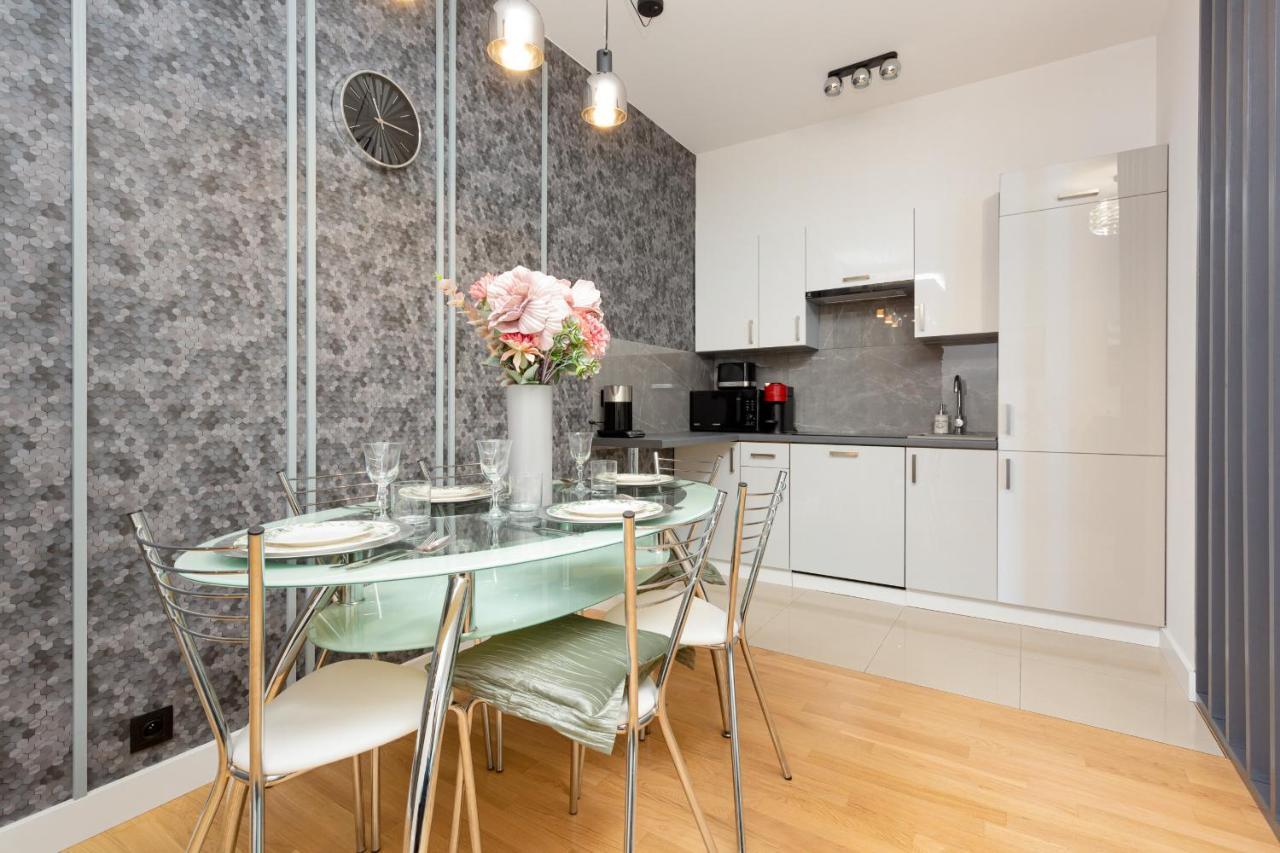 Apartment Park Arkadia With Parking Mokotow By Renters Warsaw