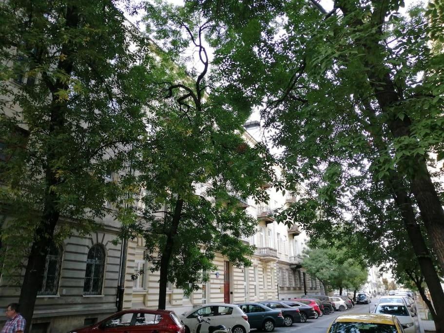 Charming Flat In A Great Location Warszawa