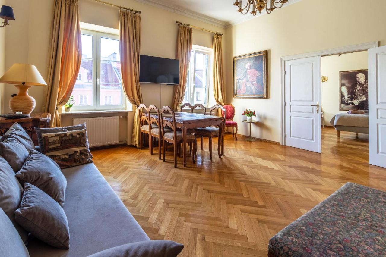 Luster I Obrazow Apartamento