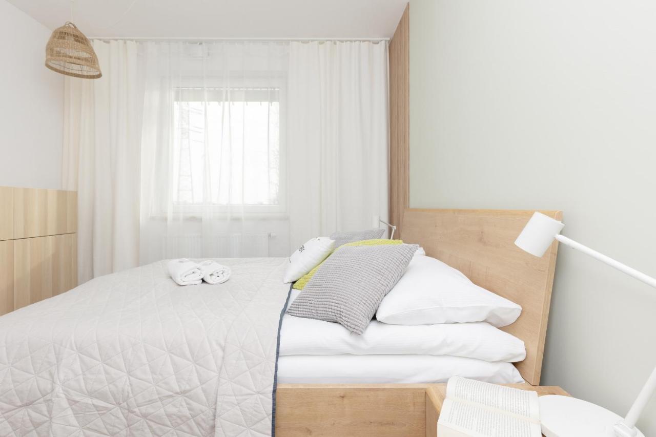 Stacja Wola With Parking By Renters