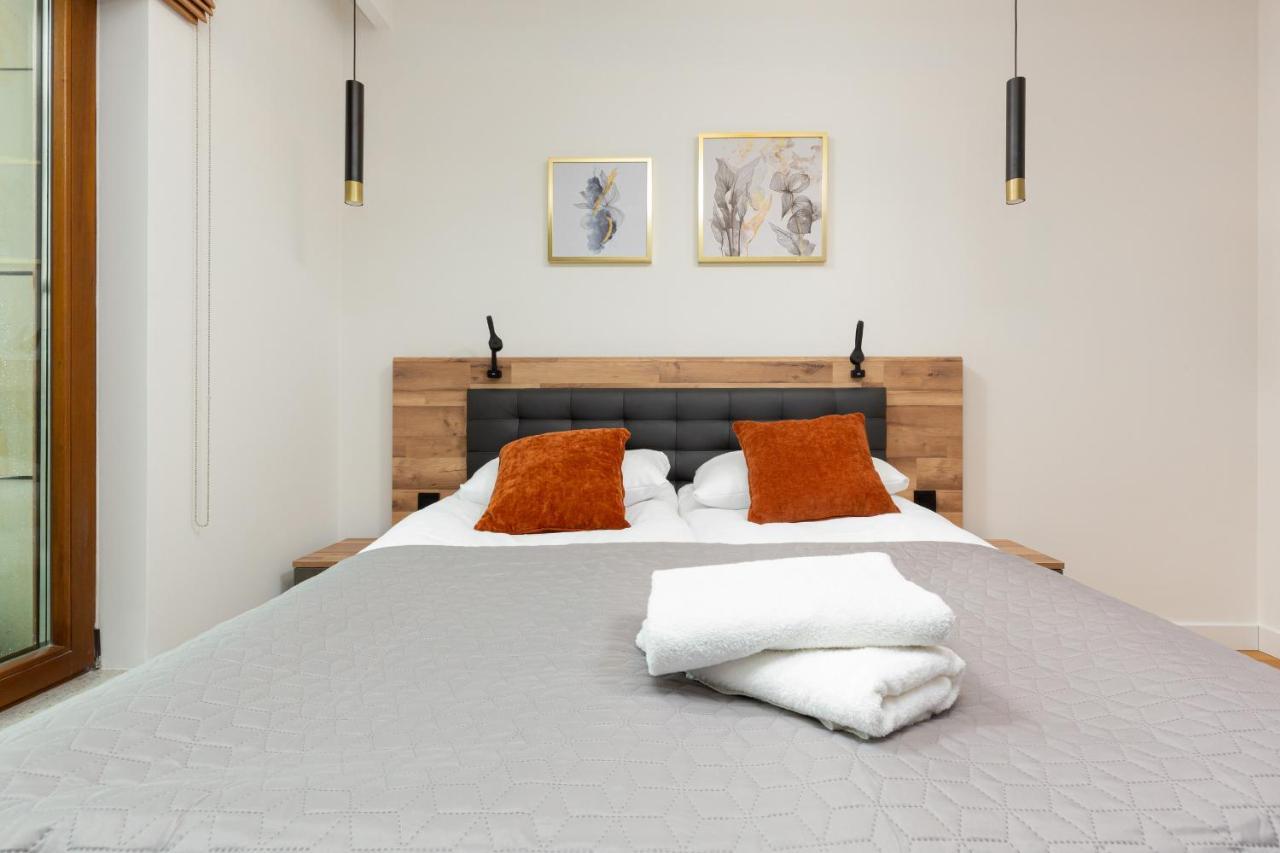 Apartment Park Arkadia With Parking Mokotow By Renters