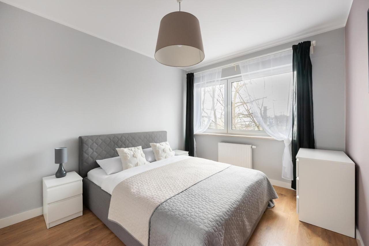 Apartamento Metro Mlynow Silver *